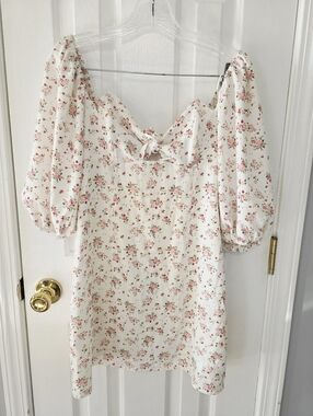 Pink Lily White Floral Puff Sleeve Mini Dress with Pink Roses